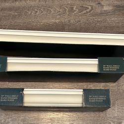 Set of wooden shelves 