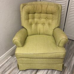Vintage Lazy Boy Swivel Rocker Great Condition 