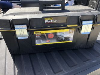 Stanley fat max tool box