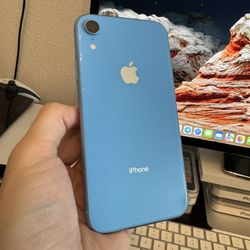 Apple iPhone XR 64GB Unlocked to any carrier! Like new!