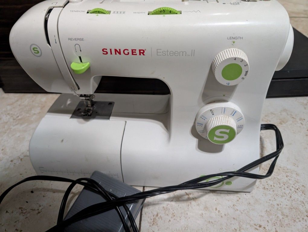 Maquina De Coser Swing Machine