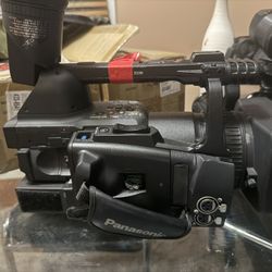 Panasonic AG-HVX200P professional HD camcorder