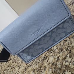 Brand New Authentic Coach Blue Turner Flap Crossbody Purse Handbag