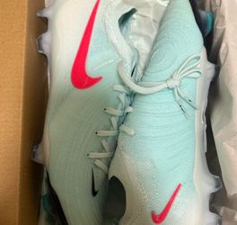 Nike Phantom Luna Cleats Unisex