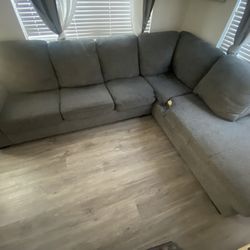 Sectional couch 