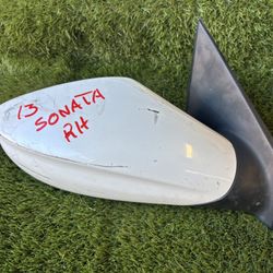 2013 Hyundai Sonata Passenger RH Side Mirror 