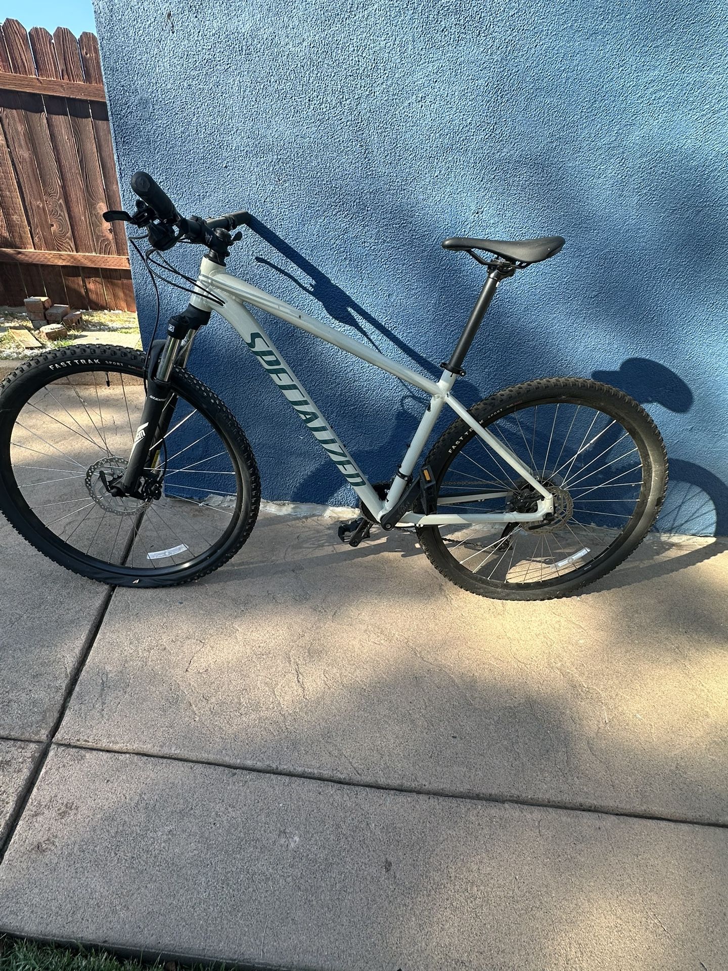Specialized Rockhopper Bike