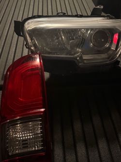 3rd gen Tacoma headlight and taillight