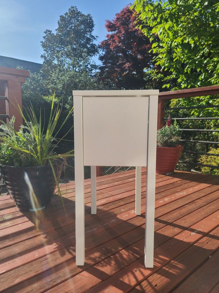 White Nightstand/Side Table