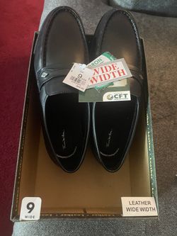 Men’s Size 9 Leather Shoes