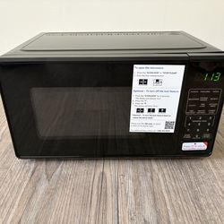 Mainstays Microwave Oven (Black)