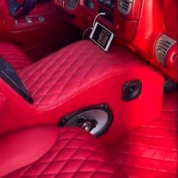 FABRICAMOS TODA CLASE DE SUBWOOFER BOXES ADAPTERS,CENTER CONSOLES TITIES SHOW ME YOUR MODEL I'LL BUILD IT"