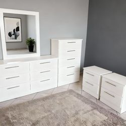 Dresser with Mirror, Chest and 2 Nightstands ⚜️ Cómoda con Espejo, Gavetero y 2 Mesitas de Noche 