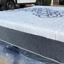King Bamboo Cool Gel Memory Foam!•••