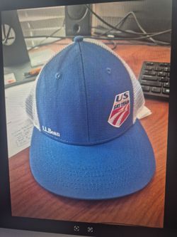 LL Bean US Ski Team Hat in like new condition