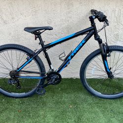 Trek Mountain Bike - 16 inch frame - 26 inch tires - Local Delivery for a Fee - See My Other Items🚴