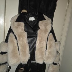 Beautiful Coat/Jacket (Medium)