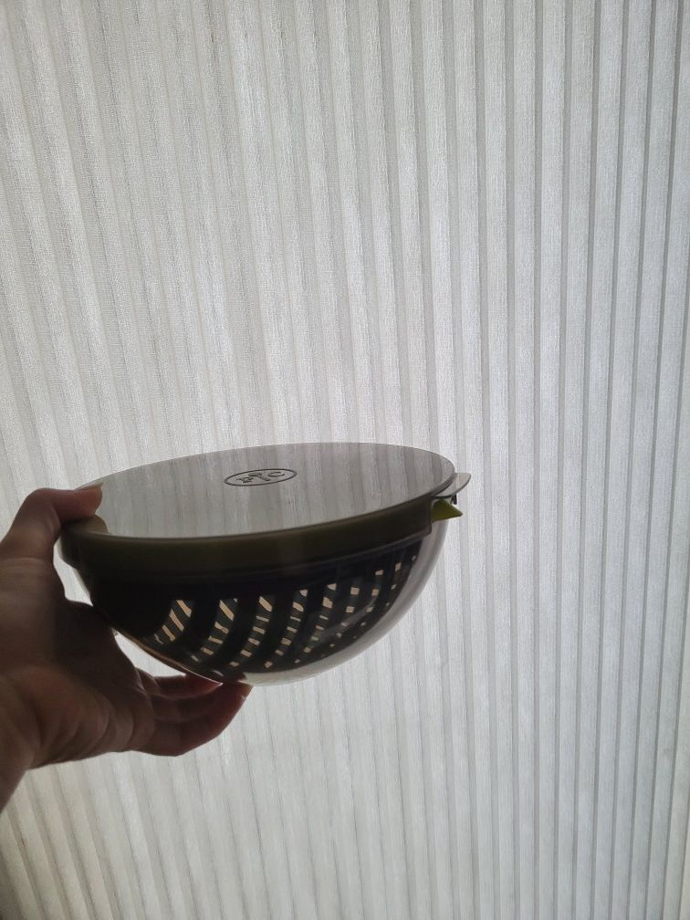 new pamper chef salad bowl.
