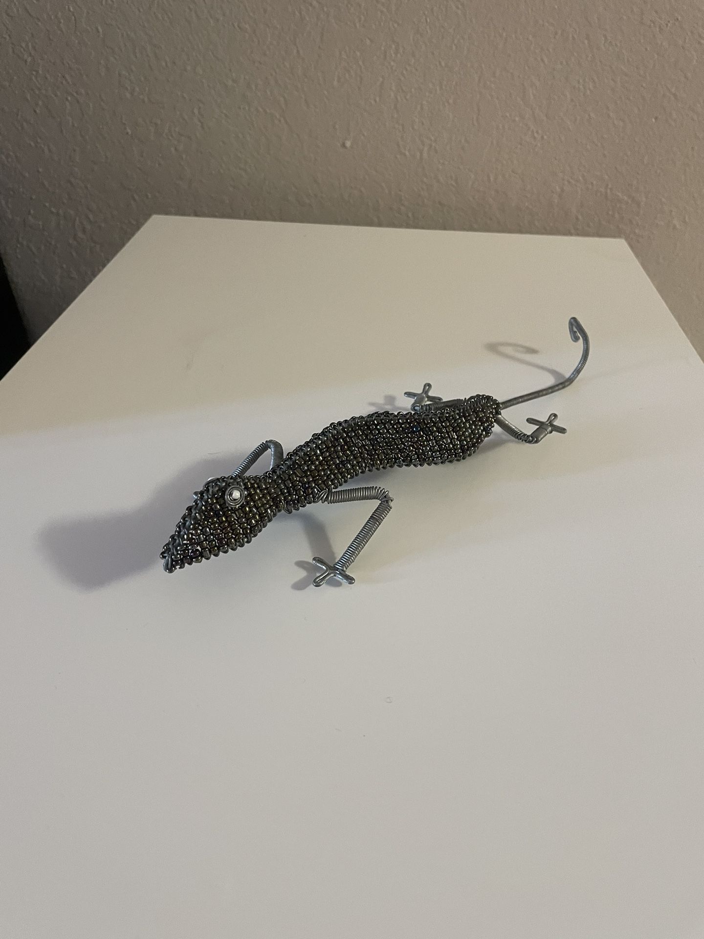 Beaded Wire Lizard Sculpture - Free-Standing Wire Sculpture