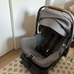 Luna Car Seat 