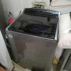 Great Condition Whirlpool Washer Dryer 