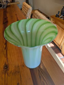 Murano-style Art Glass Vase