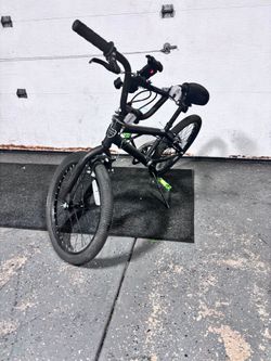 KENT BMX BIKE
