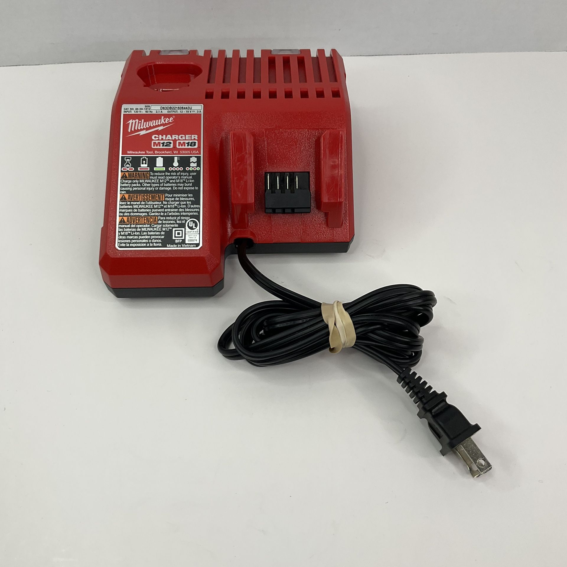 Milwaukee Dual M12/M18 Charger