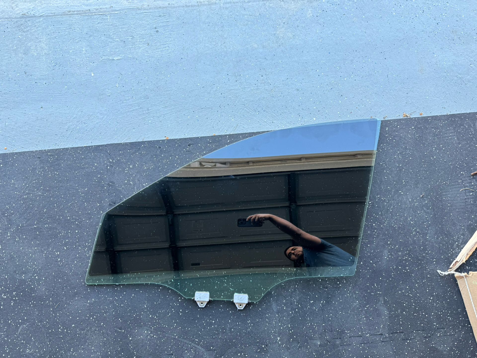 ACURA RDX DRIVER DOOR GLASS