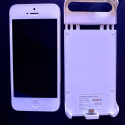 iPhone 5 32GB w/Charging Case