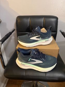 Brooks Glycerin 23 GTS Size 8.5 Women’s $95