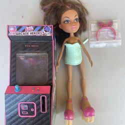 Brat Doll & Arcade Hero