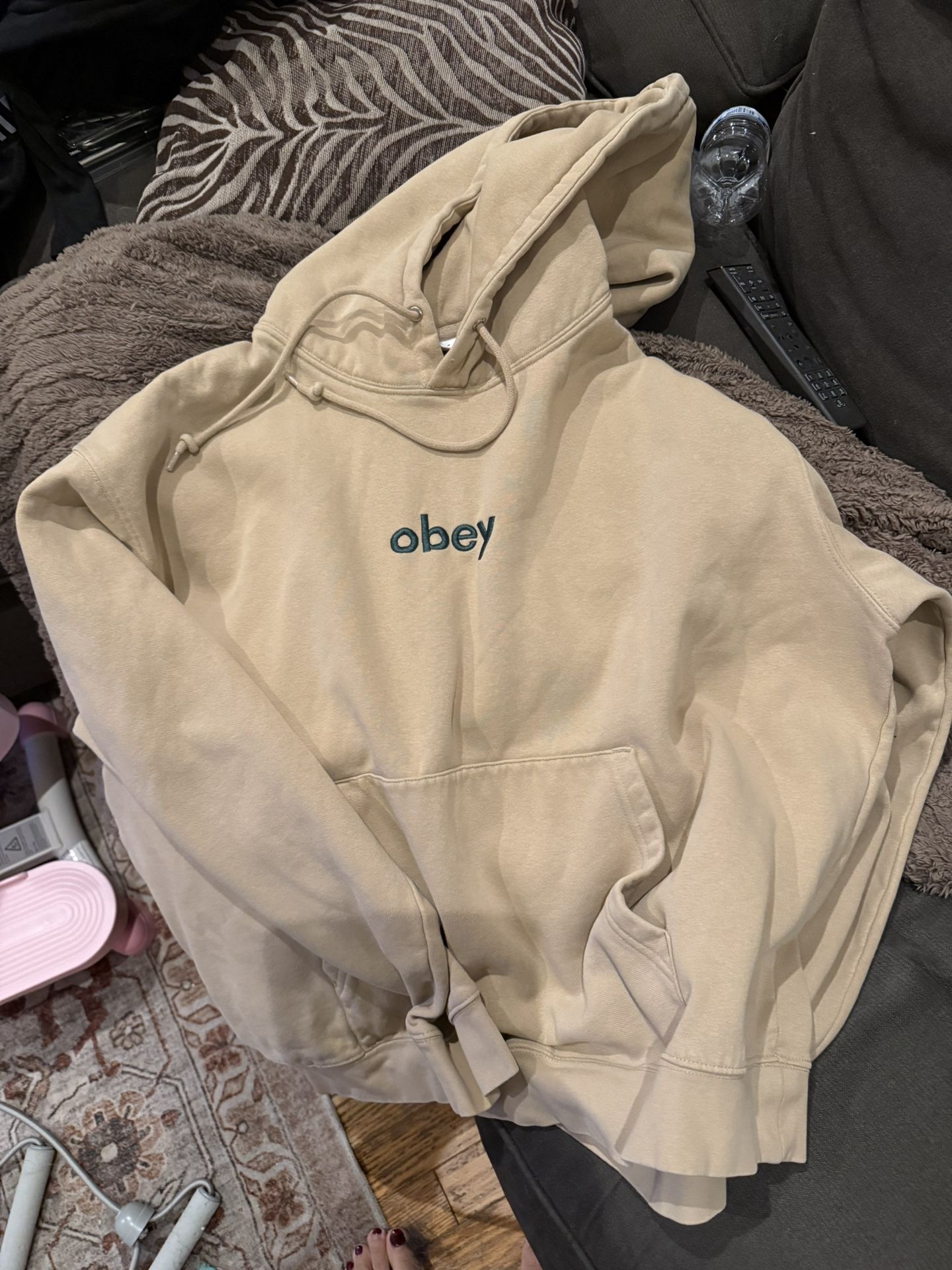 Men’s XL Obey Sweatshirt