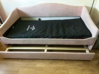 Pink Daybed with Trundle & LED lights