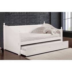 White Daybed With Trundle 