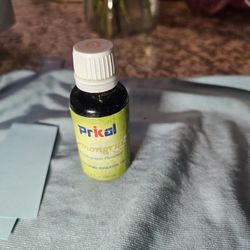 Lemongrass Essential Oil – Prikal Brand – 30 ml (1 fl oz) – 100% Full