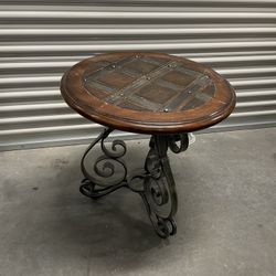 Round Side Table – Wood & Wrought Iron Design