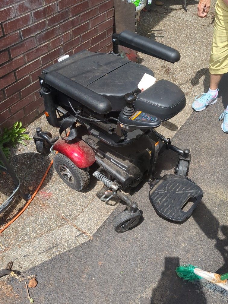 Merit Power Chair 2024