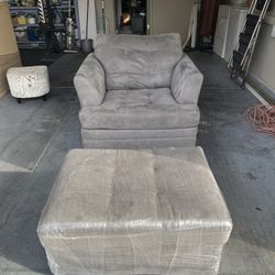Sofa Chair w/Leg Rest