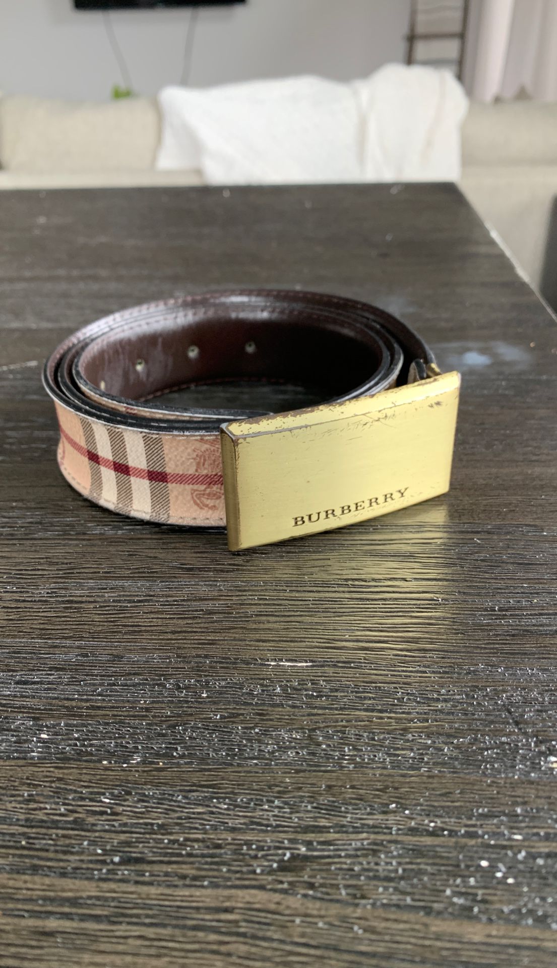 Burberry belt size 38/95