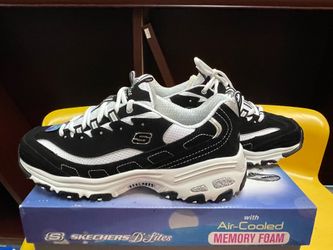 Skechers D’Lites Sneakers