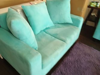Free couch and loveseat -- must pickup