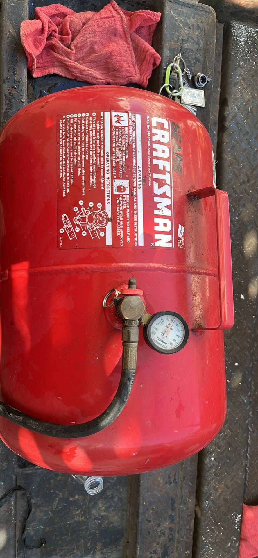 Craftsman 5 Gallon 135 Psi Portable Tank 