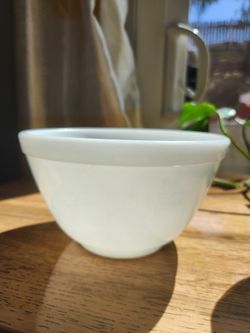 Pyrex White Milk Glass Bowl