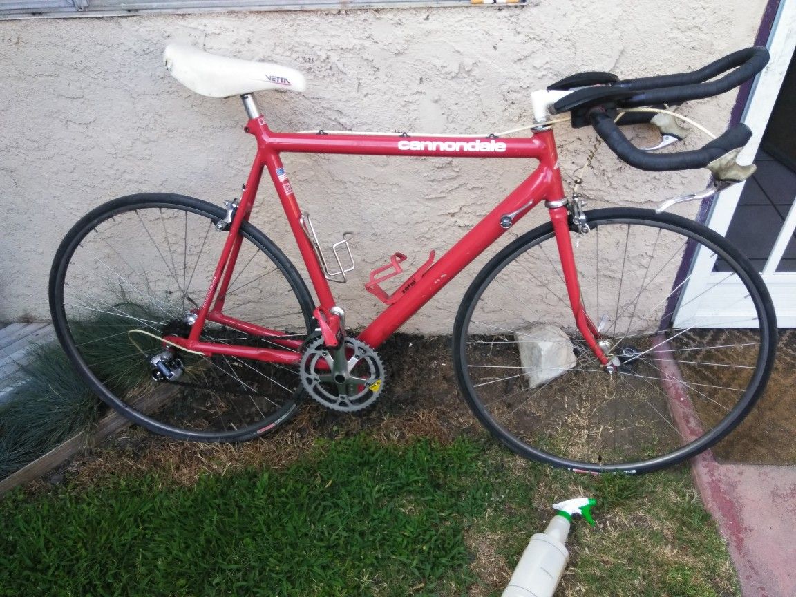 Vintage cannondale road bike for Sale in Corona, CA OfferUp