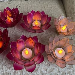 Capis Lotus Flower Tealight Holder