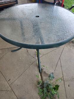 Lawn table
