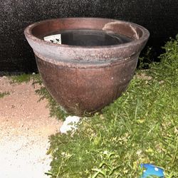5 Very Large Flower Pots (HARD PLASTIC)