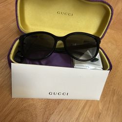 Gucci sunglasses 