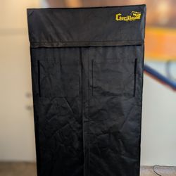 Gorilla Grow Tent - 2X4  (Original) 